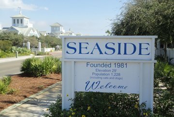 White Seaside sign, with Blue lettering.